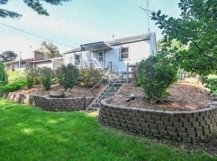 121 S Concord Ave, Watertown, WI 53094