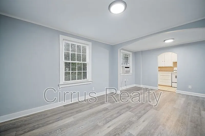 2 bed, 1.0 bath, 800 sqft, $1,295 — Photo 4