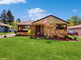 3007 Hawk Ln, Rolling Meadows, IL 60008