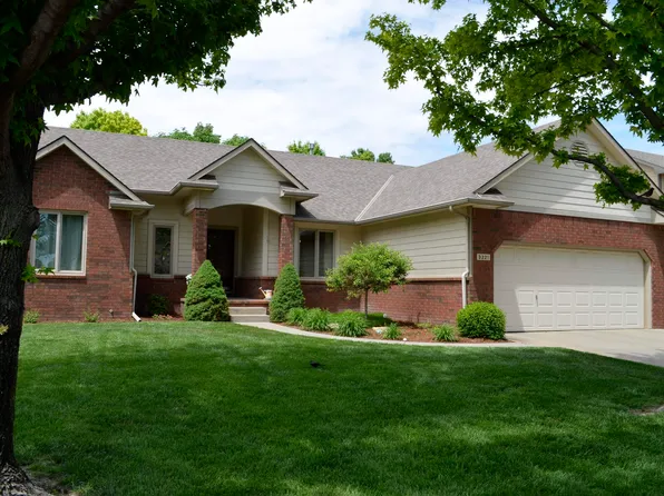 3221 N Lakecrest St, Wichita, KS 67205