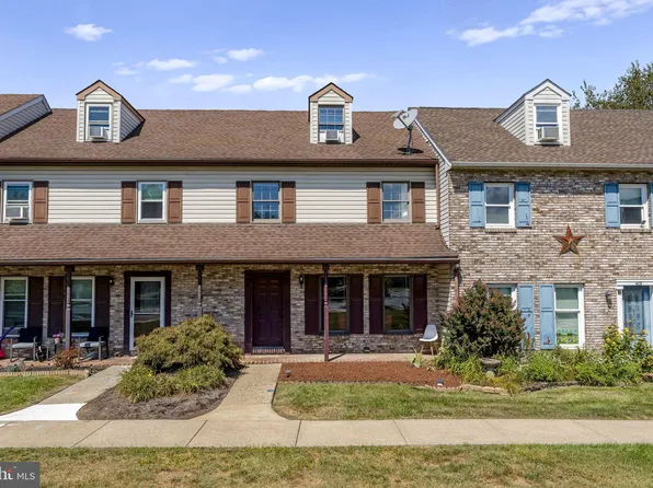 407 Cahill Cir, Honey Brook, PA 19344