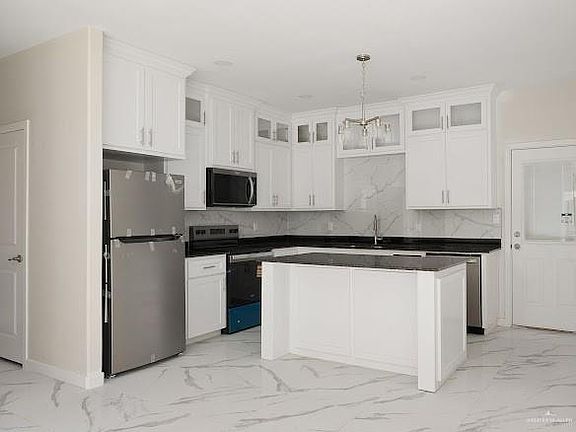5th image of 611 Mountain Rd #5B