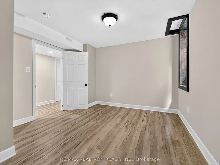 40 Carr Dr — Photo 17