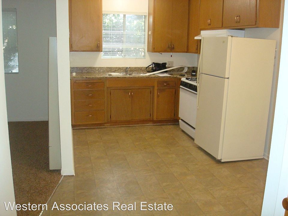 1st image of 800 24th Ave APT 10