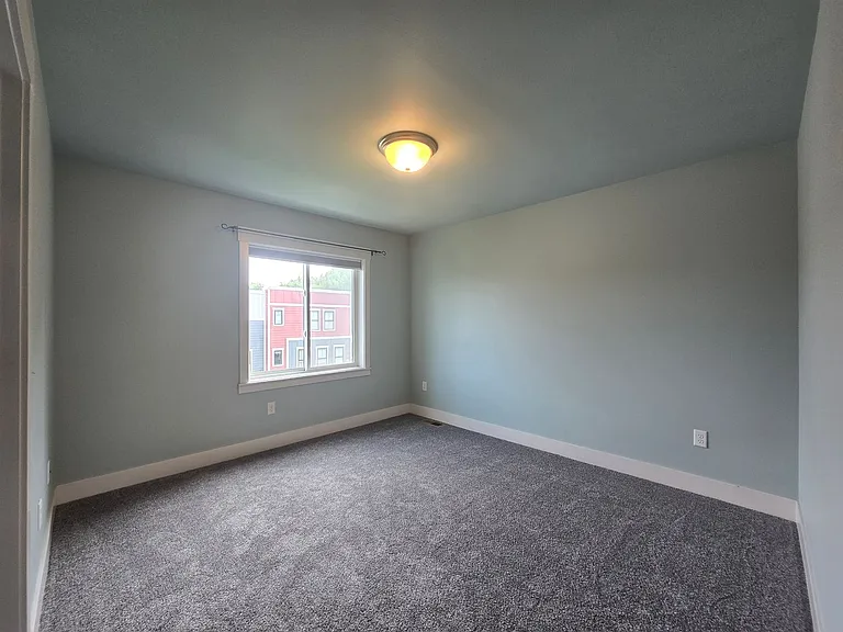 1904 Songbird Dr — Photo 17