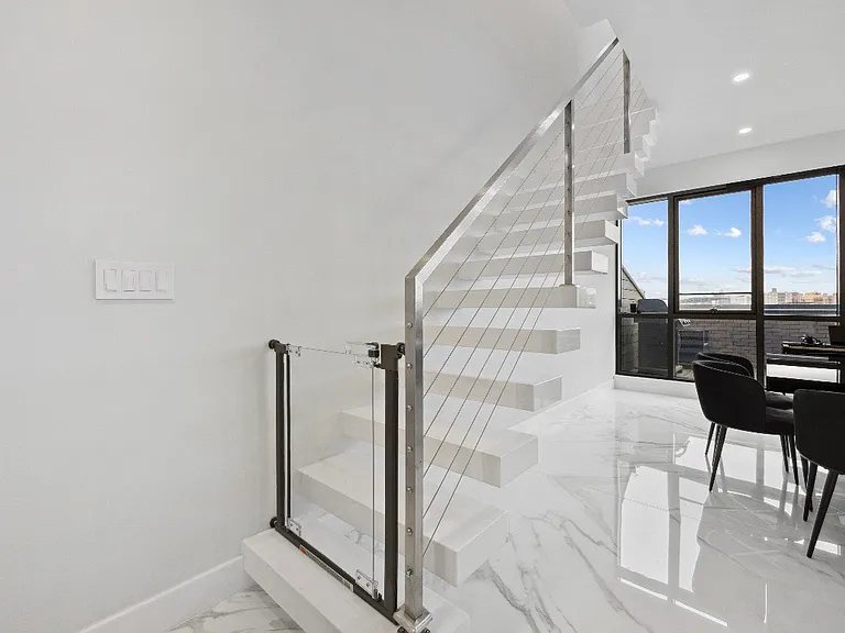104 W End Ave #Penthouse 5 — Photo 27