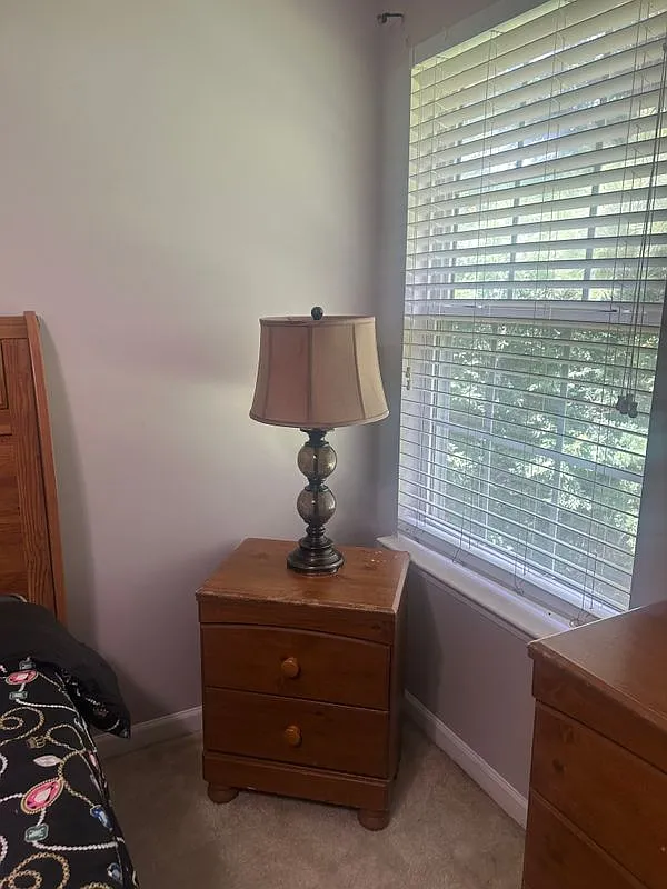 2 bed, 1.0 bath, 2418 sqft, $1,500 — Photo 4