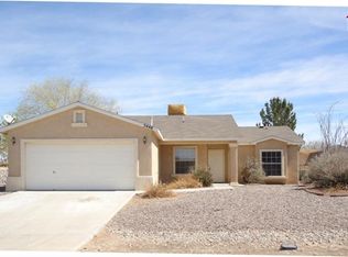 5446 Mirasol Dr, Las Cruces, NM 88007