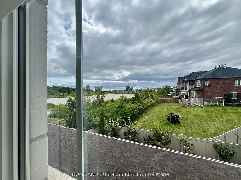 152 Marvin Ave — Photo 47