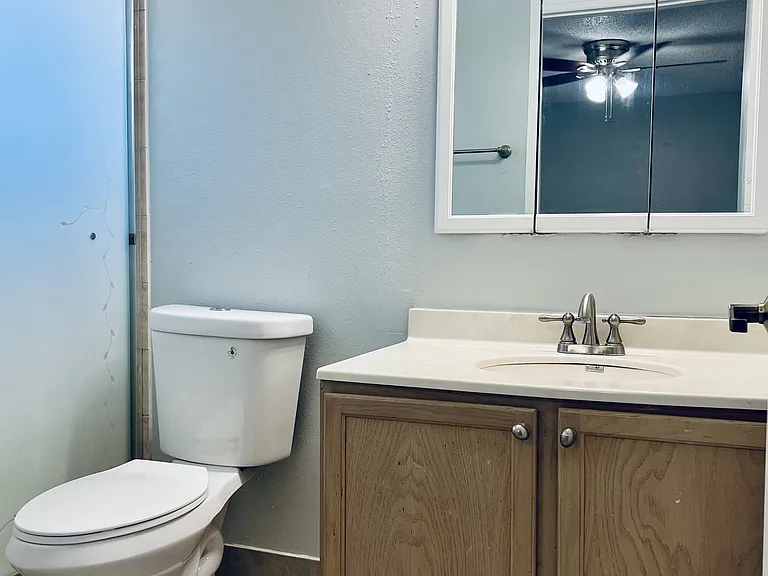 2386 Harbor Town Dr — Photo 20