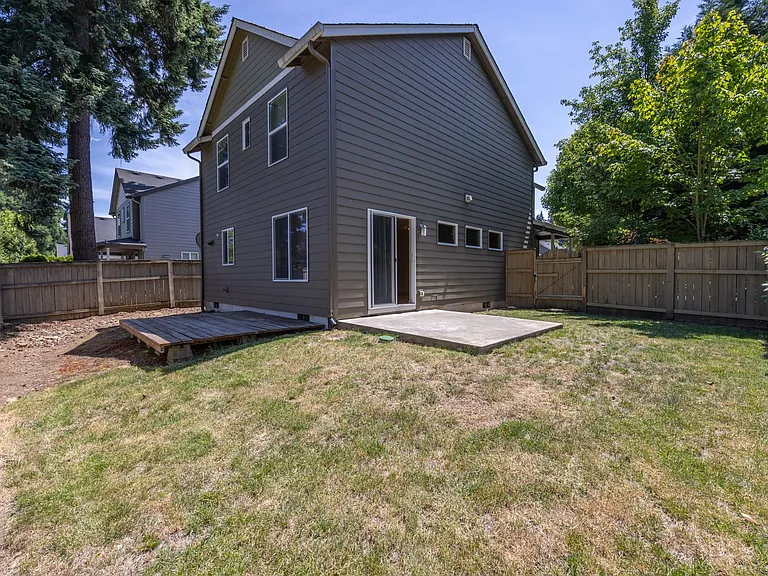 13310 NE 51st St — Photo 3