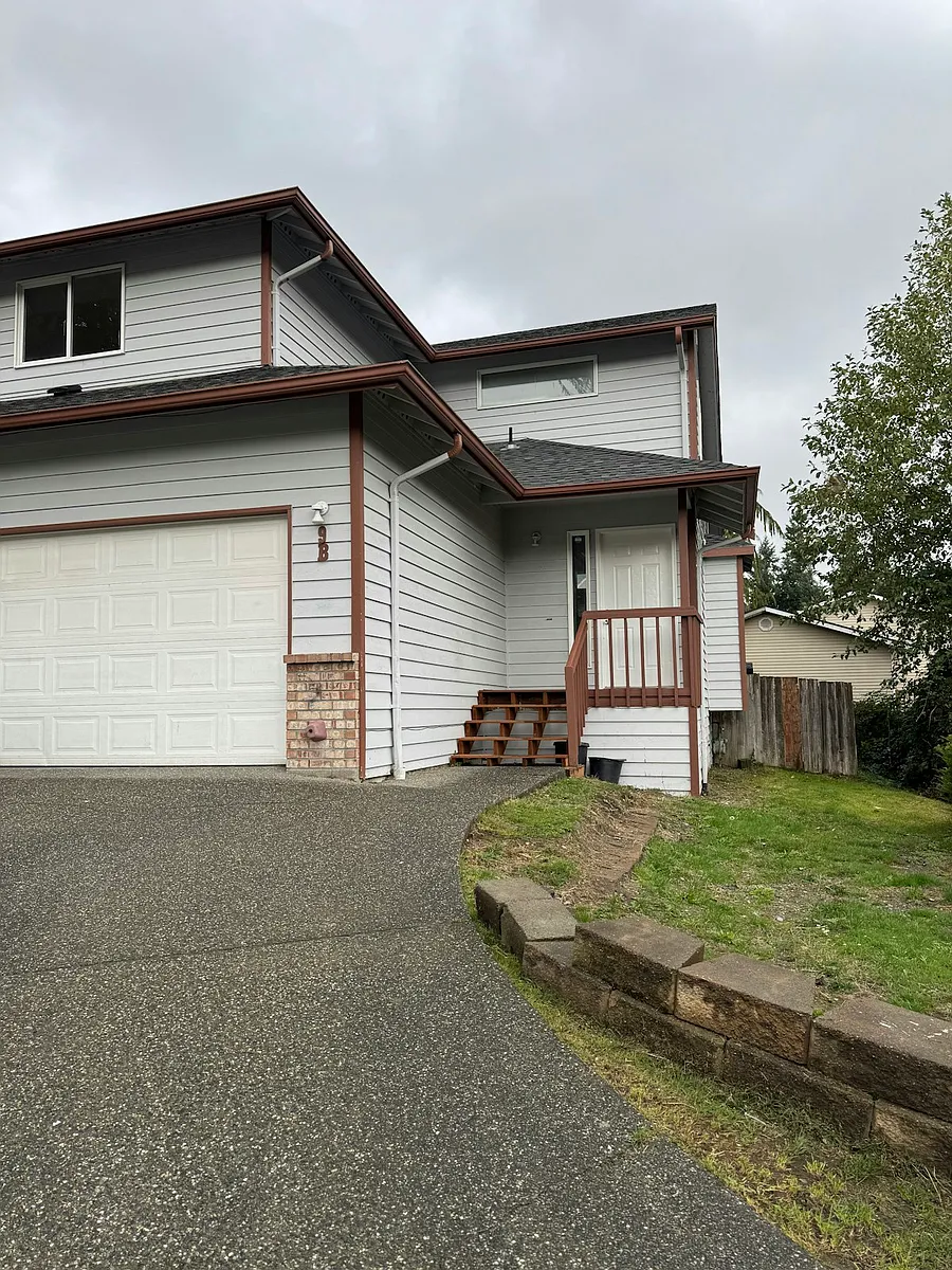 Building Photo - 9 76th St SE #B