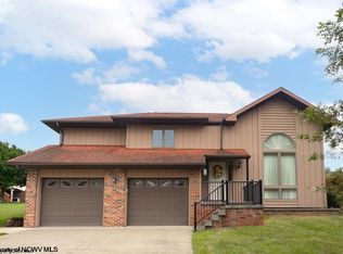 3110 Sylvan Dr, Morgantown, WV 26508