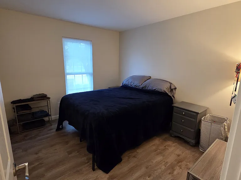 1482 Kennedy Ave — Photo 3