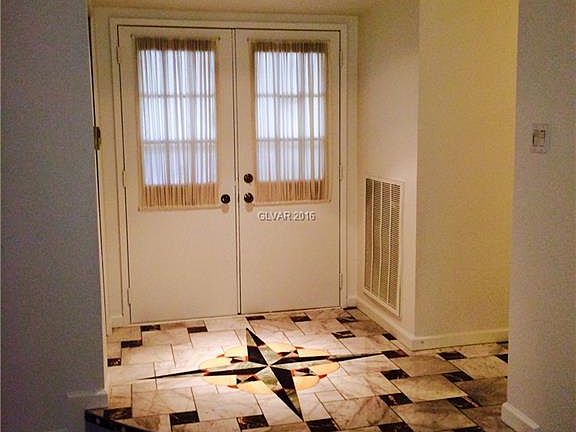 3rd image of 5620 Neosho St