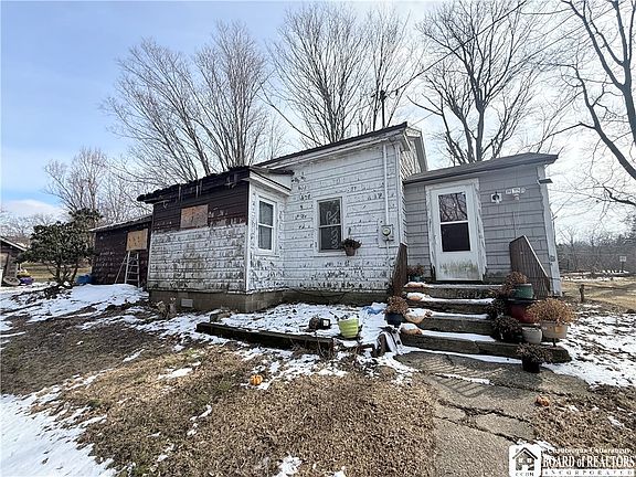 2nd image of 9456 North Rd