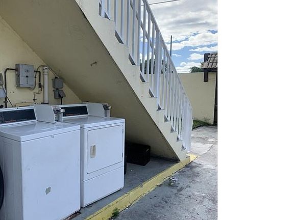 4th image of 6415 NW 17th Ave #202