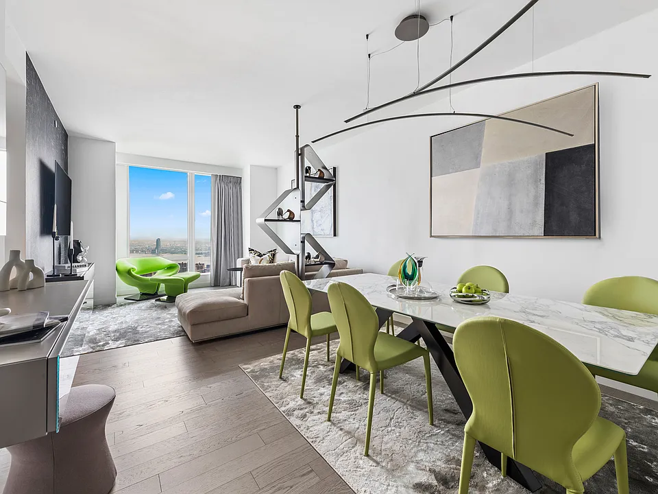 252 South St #58E