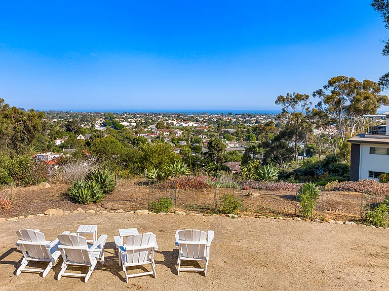813 E Anapamu St #Penthouse B — Photo 13
