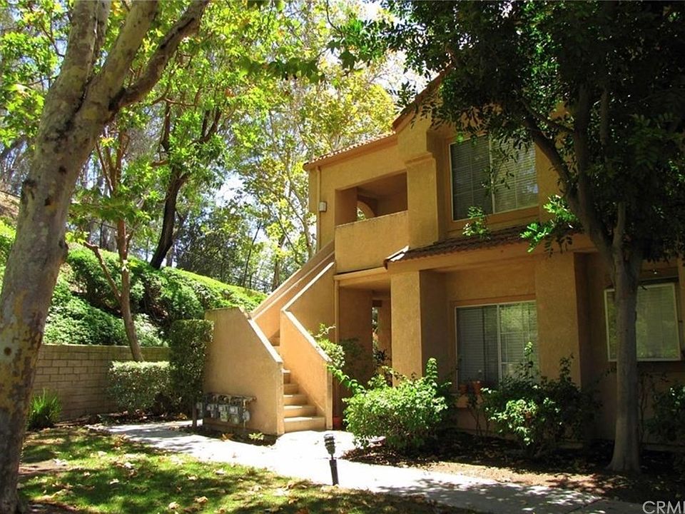2nd image of 21260 Camelia #2