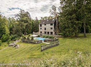 32 Tamarack Dr, Hopewell Junction, NY 12533