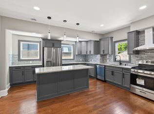 2304 26th Ave S, Minneapolis, MN 55406