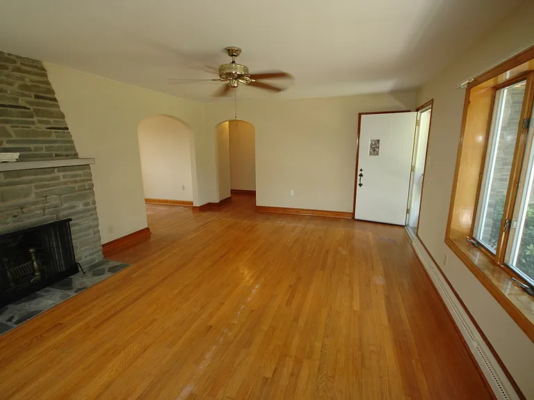 195 Robbinsville Edinburg Rd — Photo 23