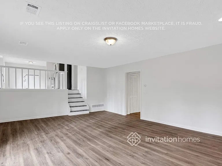 1790 Blackwillow Dr — Photo 9