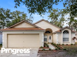 629 Somerstone Dr, Valrico, FL 33594