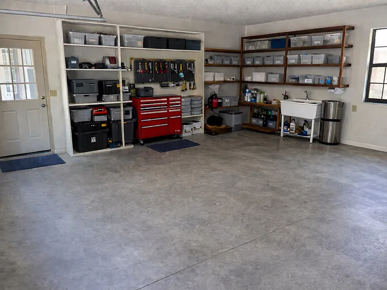 162 NW Palmetto Blvd — Photo 8