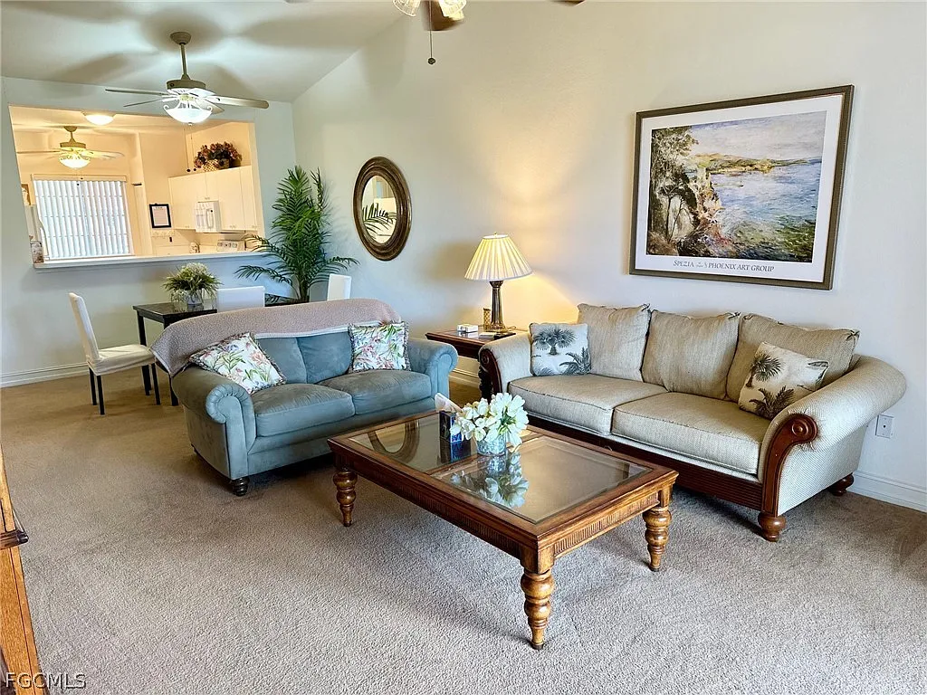 3 bed, 2.0 bath, 1484 sqft, $2,100 — Photo 3