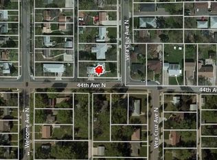 4401 Vera Cruz Ave N, Crystal, MN 55422