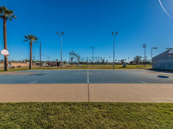 The Maverick East Apartments