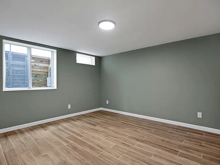 1251 Dellwood Ave — Photo 23