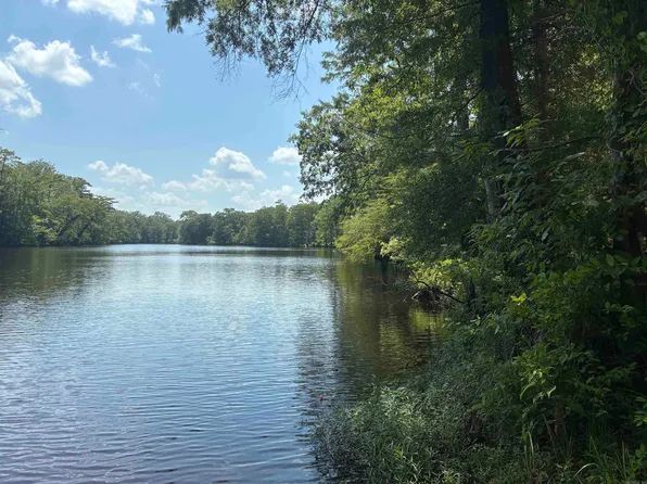 (undisclosed Address), Hampton, AR 71744