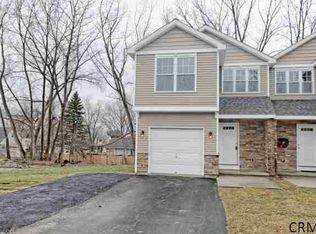 50 Carroll Hill Rd, Troy, NY 12180