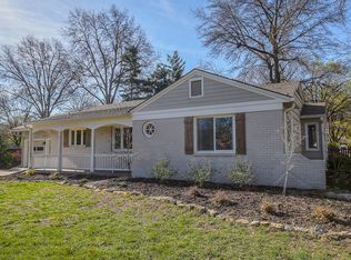 2815 W 92nd St, Leawood, KS 66206