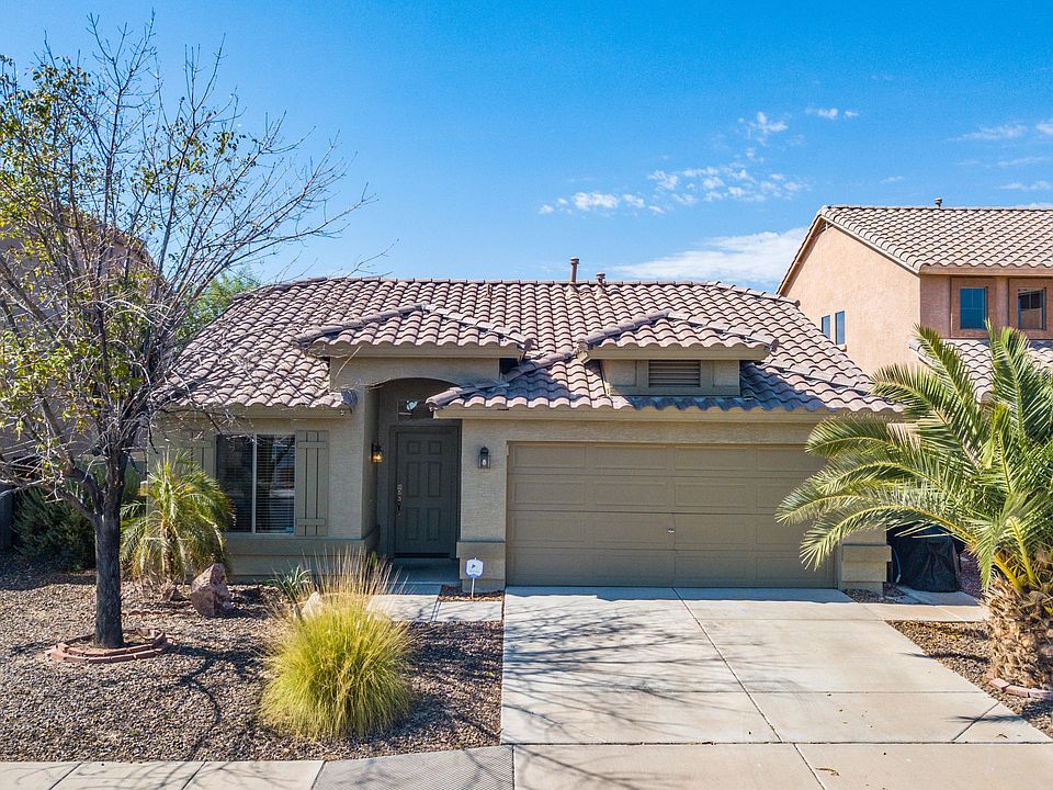 1st image of 44077 W Snow Dr