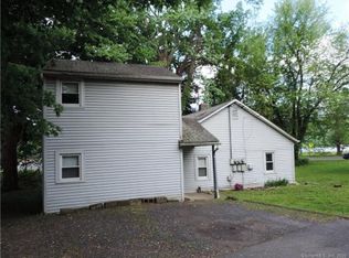1 S Cove Rd UNIT B, Danbury, CT 06811