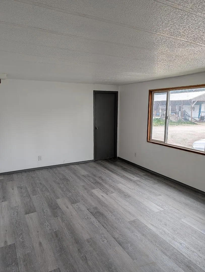 Unit Photo - 106 Corner Rd #3