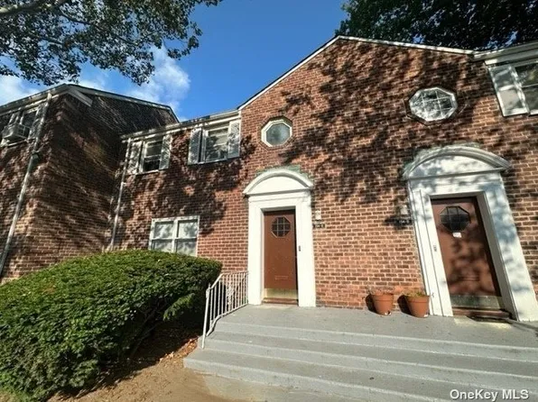 234-14 133rd Ave, Queens, NY 11422