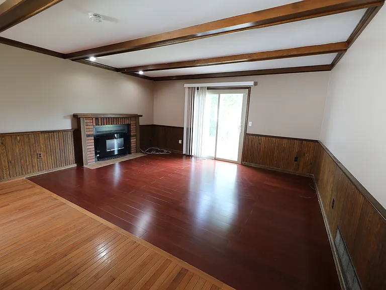 6466 Ponset St — Photo 10
