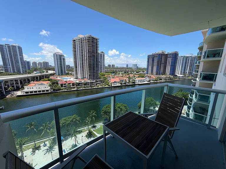 19390 Collins Ave #1405 — Photo 25