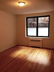 Rented by Siderow Residential Group