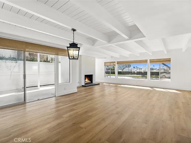 2551 Bayshore Dr — Photo 8