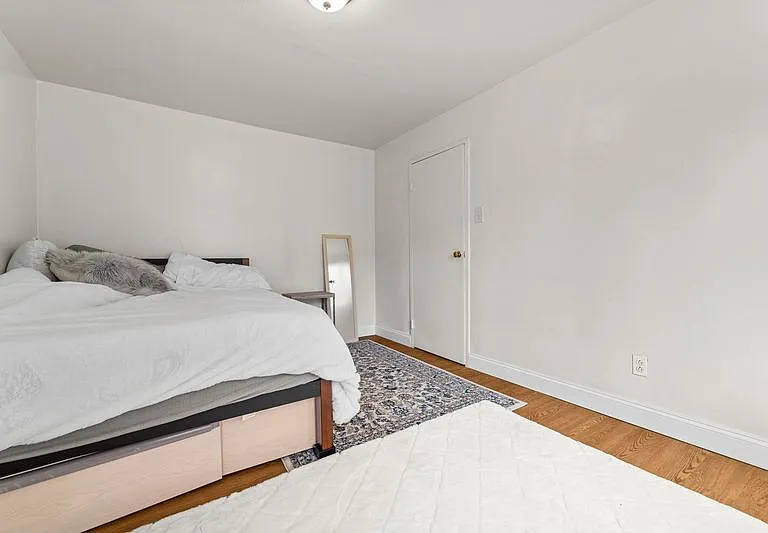 5552 Covode St #6 — Photo 10