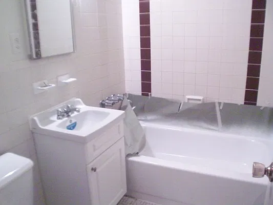 Rented by DSA Realty Midtown West | media 14