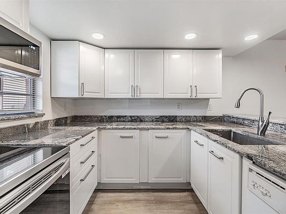 4th image of 12760 Indian Rocks Rd APT 104