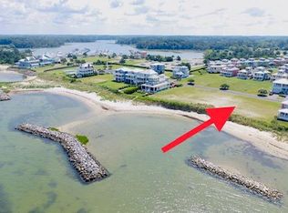 161 Sunset Blvd, Cape Charles, VA 23310