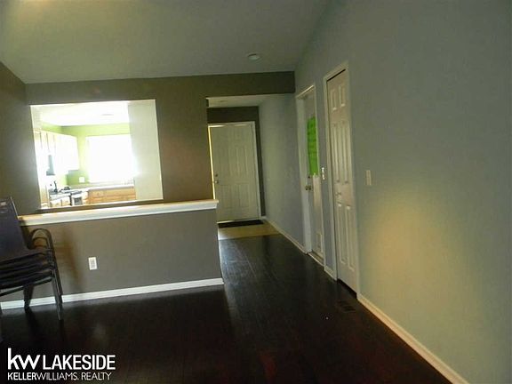 4th image of 42258 Brookview Ln #2